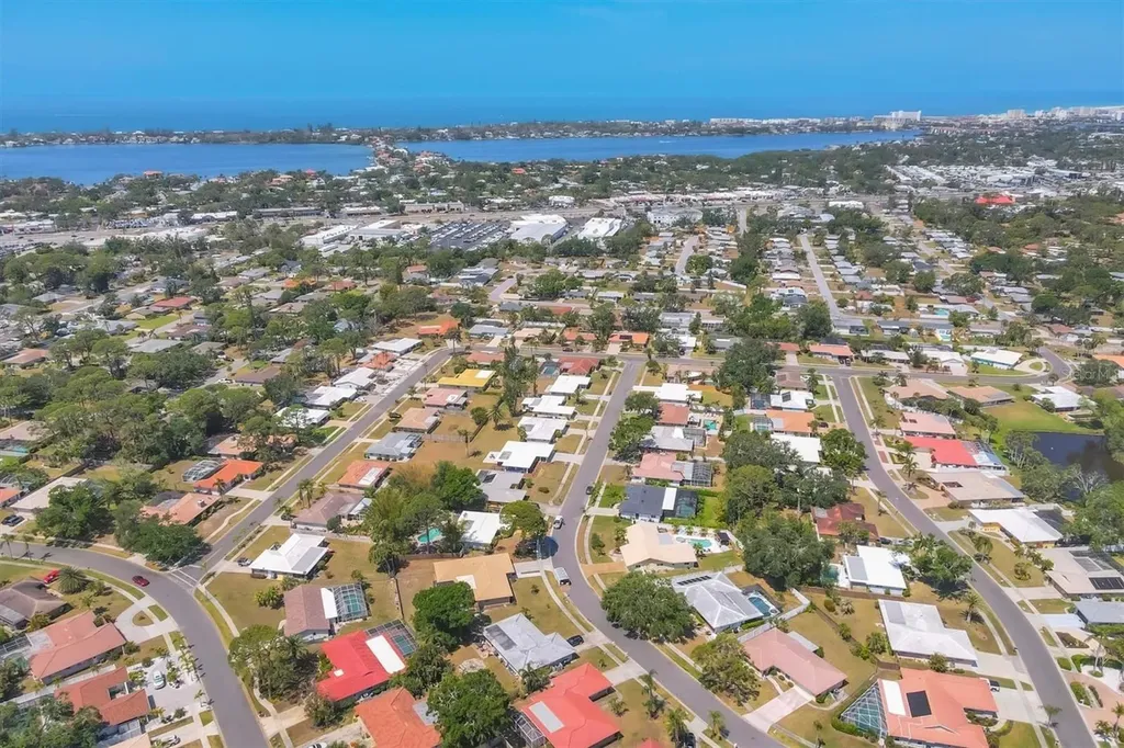 2536 Carlisle Place Sarasota FL 34231