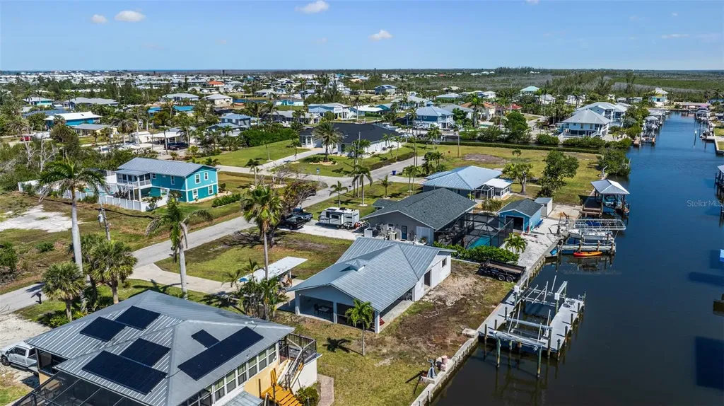 2560 Baybreeze Street St James City FL 33956