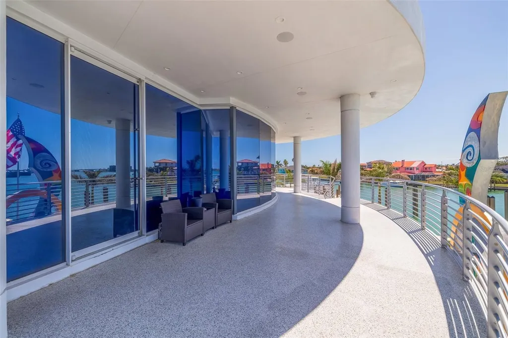 12650 7th Street E Treasure Island FL 33706