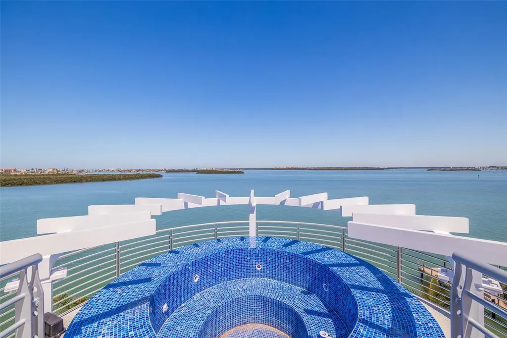 12650 7th Street E Treasure Island FL 33706