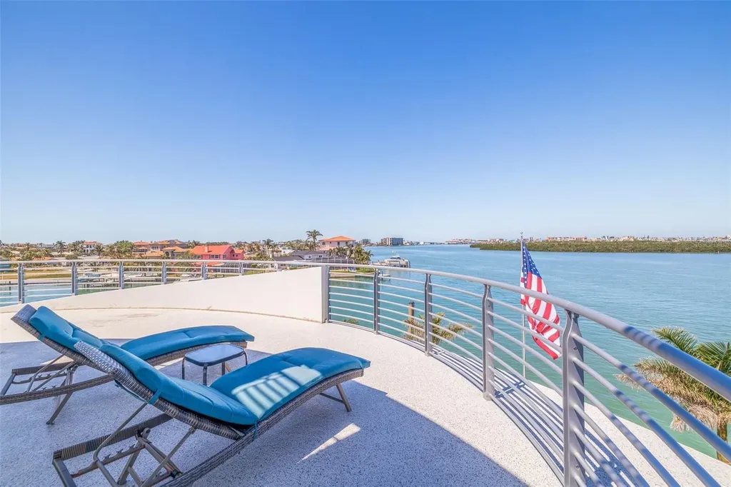 12650 7th Street E Treasure Island FL 33706