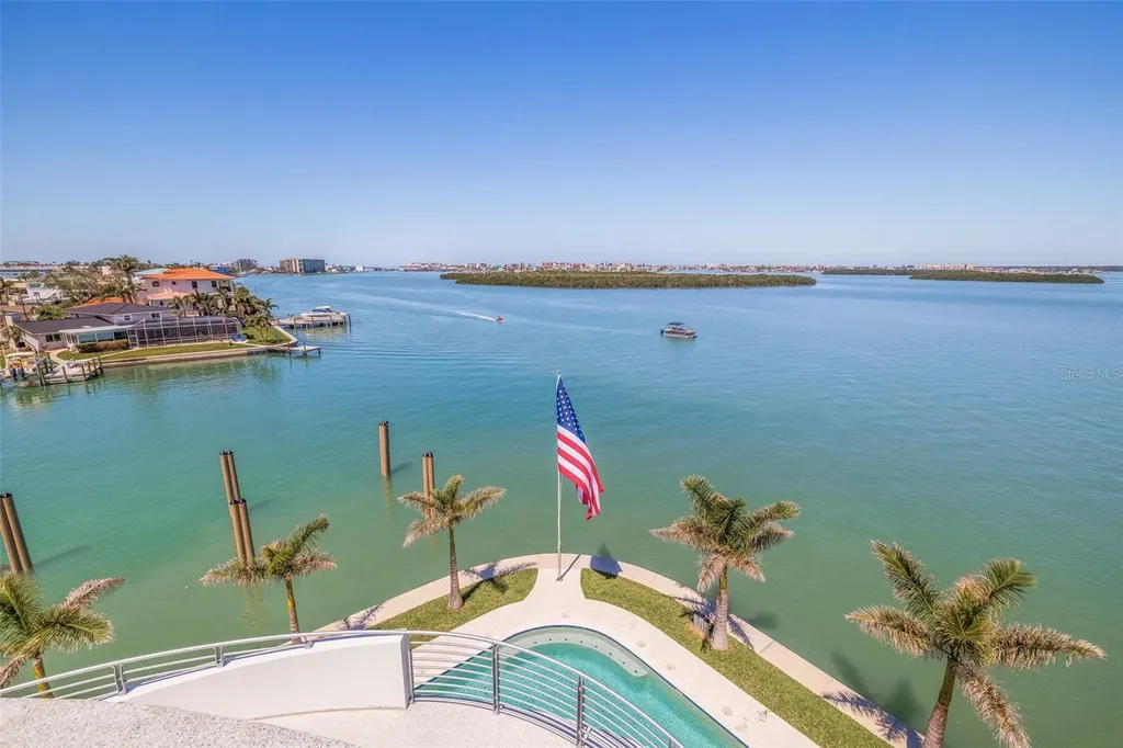 12650 7th Street E Treasure Island FL 33706