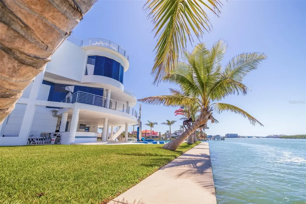 12650 7th Street E Treasure Island FL 33706