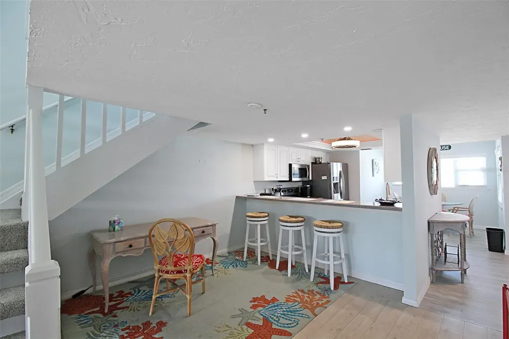 1206 Siesta Bayside Drive Sarasota FL 34242