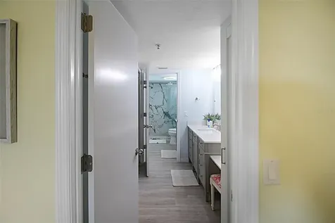 1206 Siesta Bayside Drive Sarasota FL 34242