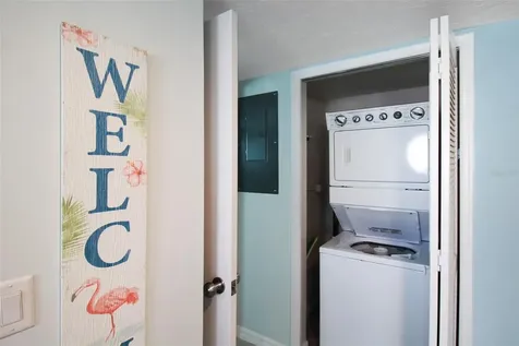 1206 Siesta Bayside Drive Sarasota FL 34242