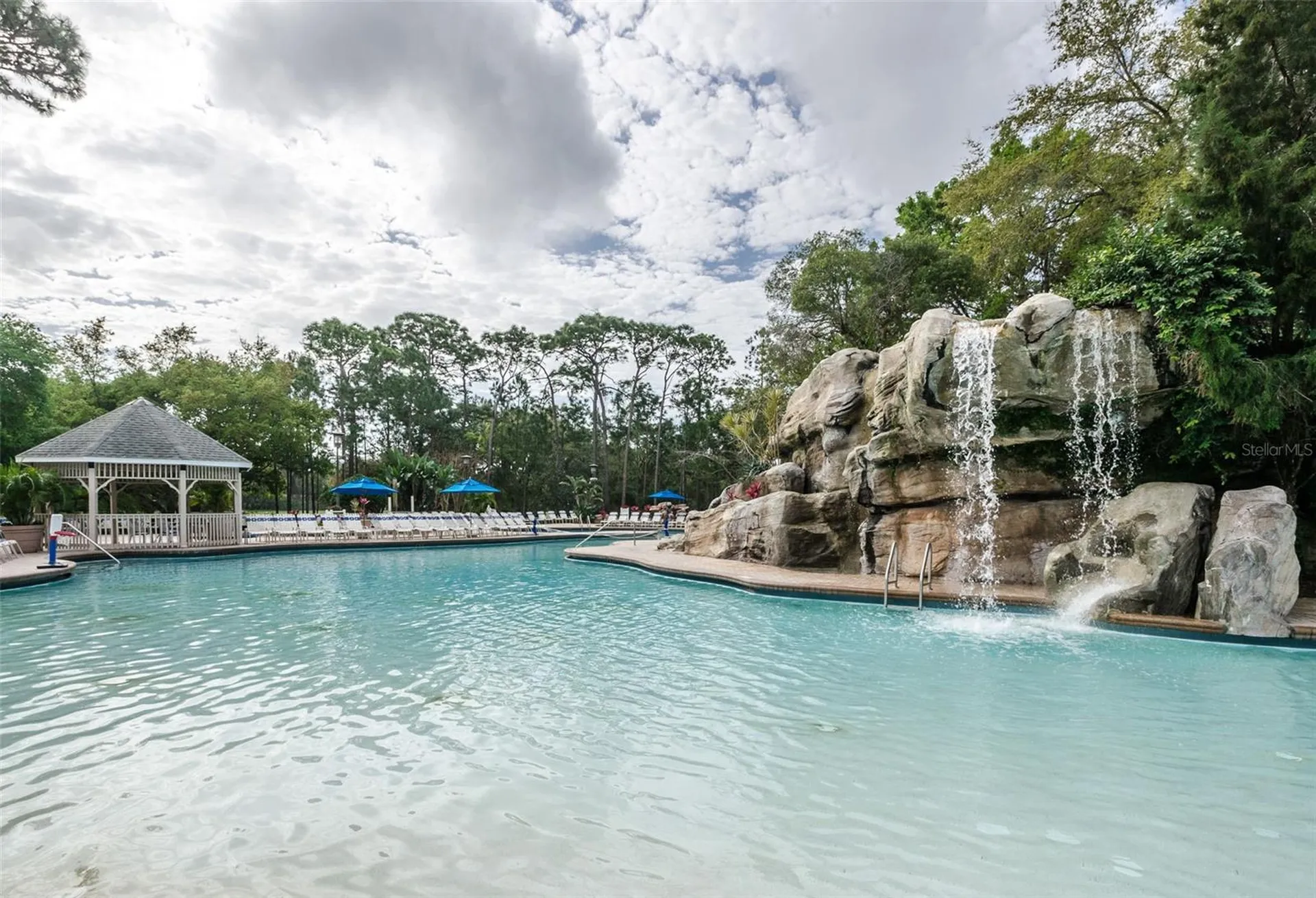 36750 Us 19 N Palm Harbor FL 34684