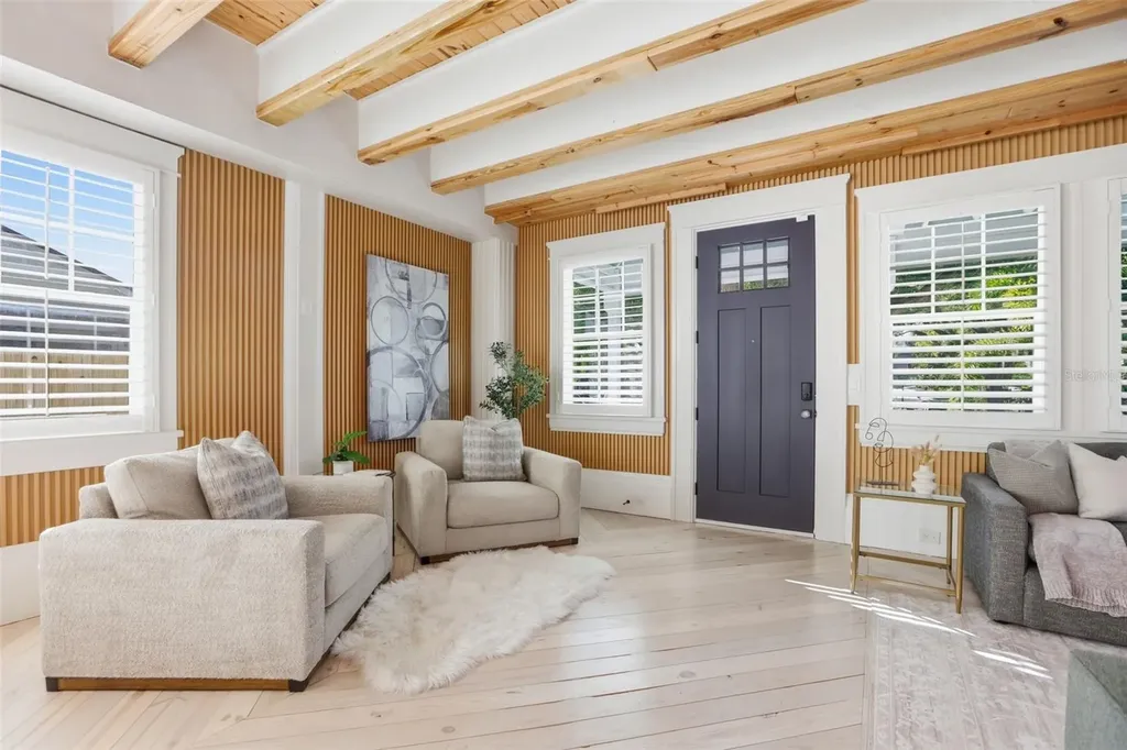 1521 E Harwood Street Orlando FL 32803