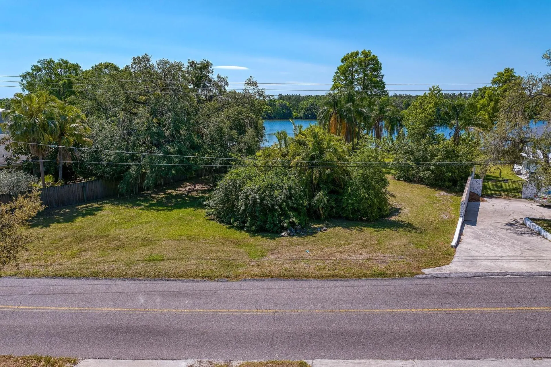 4607 E River Hills Drive Tampa FL 33617