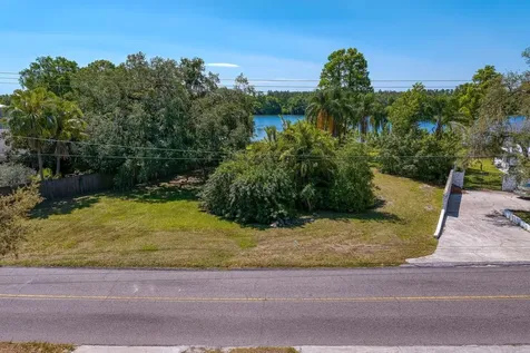 4607 E River Hills Drive Tampa FL 33617
