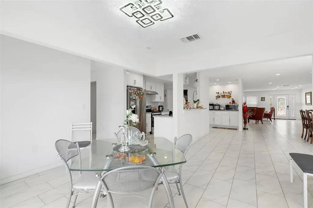 2048 Laredo Drive Deltona FL 32738