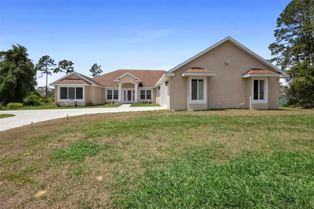 2048 Laredo Drive Deltona FL 32738