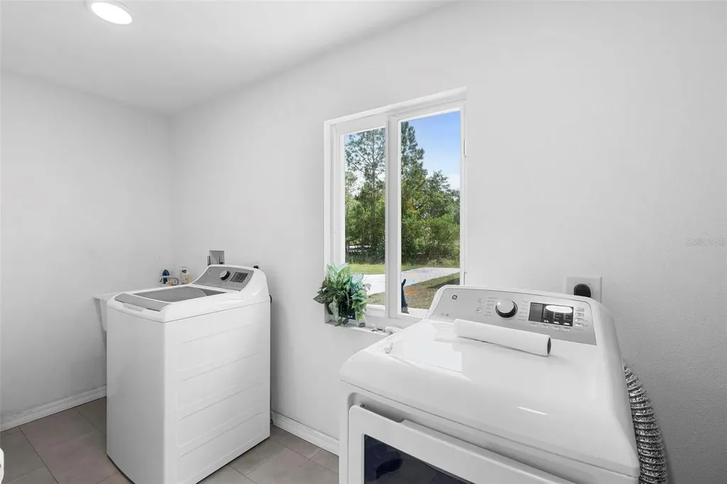 2048 Laredo Drive Deltona FL 32738