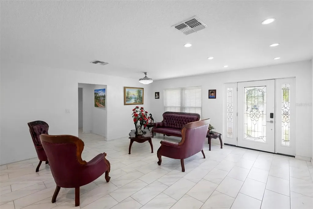 2048 Laredo Drive Deltona FL 32738