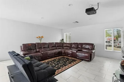 2048 Laredo Drive Deltona FL 32738