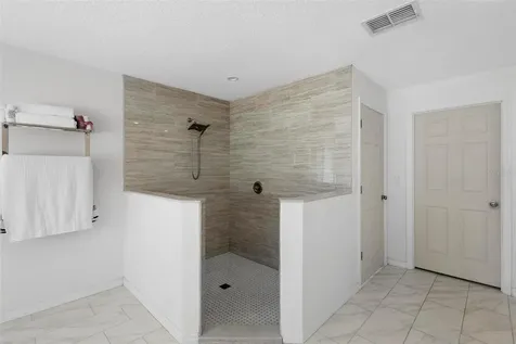 2048 Laredo Drive Deltona FL 32738