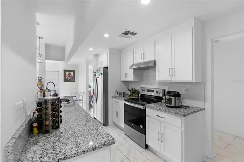 2048 Laredo Drive Deltona FL 32738