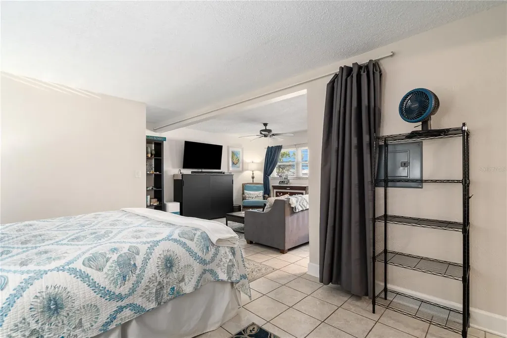 709 Gulf Way St Pete Beach FL 33706