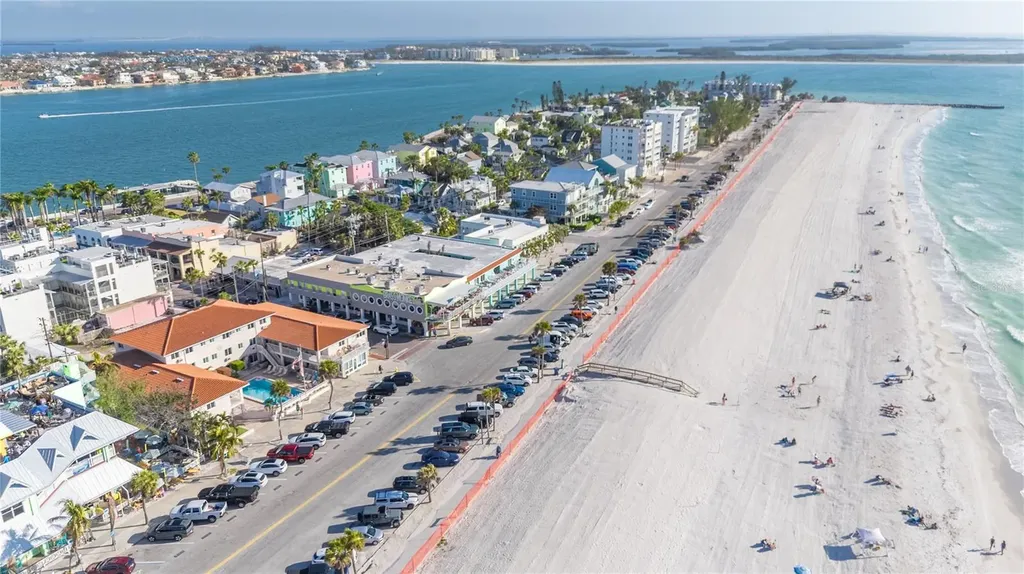 709 Gulf Way St Pete Beach FL 33706