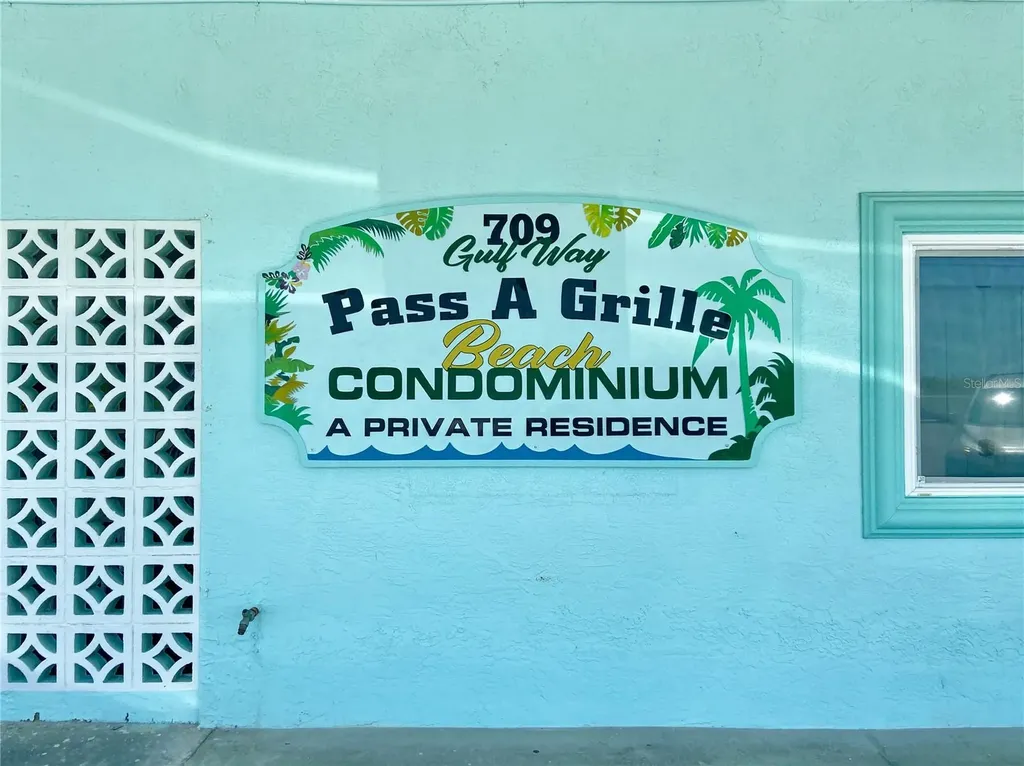 709 Gulf Way St Pete Beach FL 33706