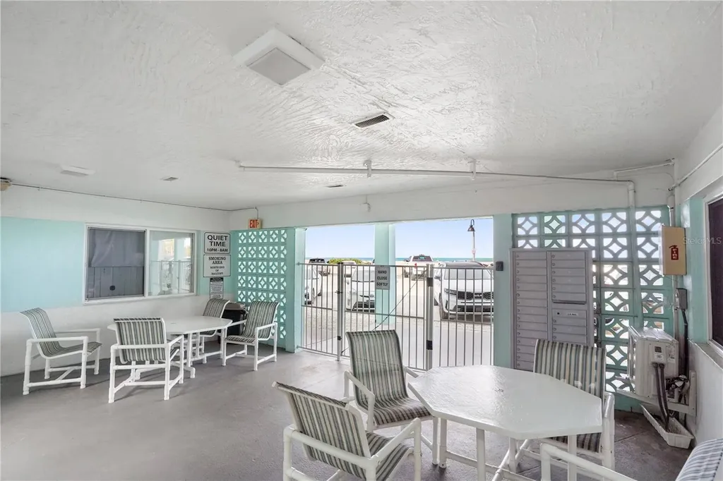 709 Gulf Way St Pete Beach FL 33706