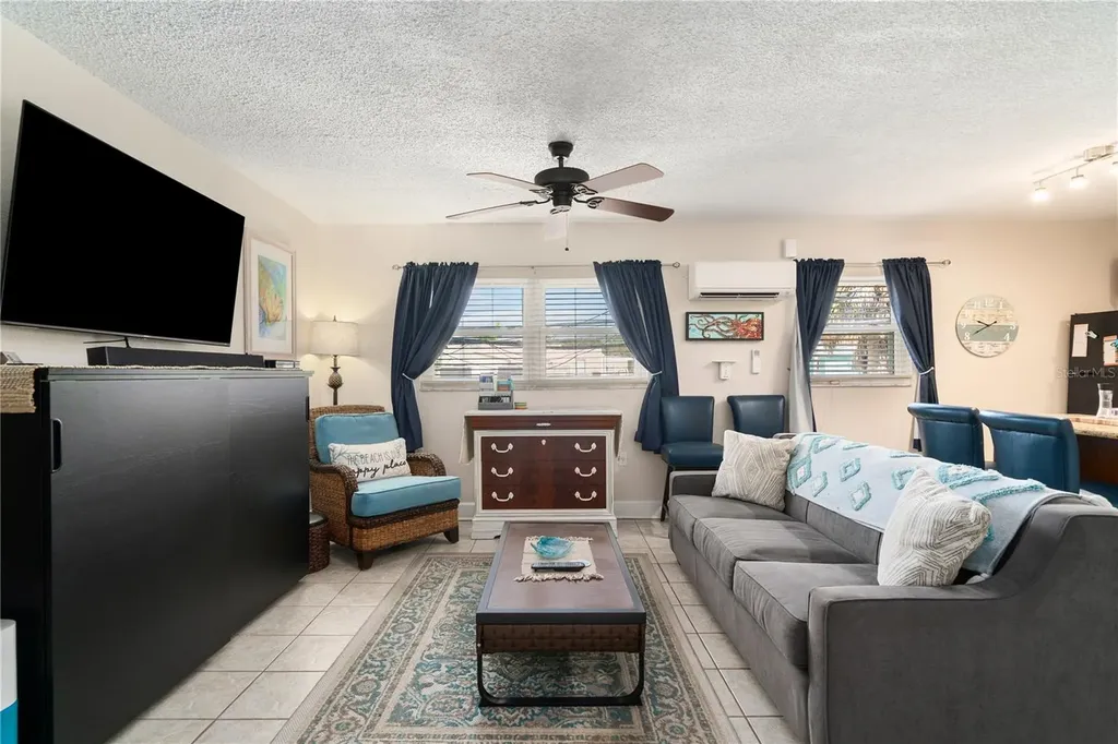 709 Gulf Way St Pete Beach FL 33706
