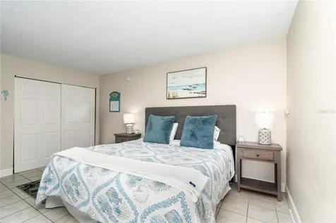 709 Gulf Way St Pete Beach FL 33706