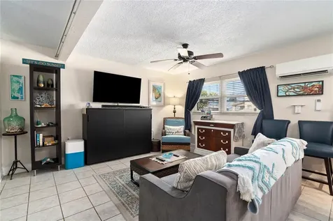 709 Gulf Way St Pete Beach FL 33706