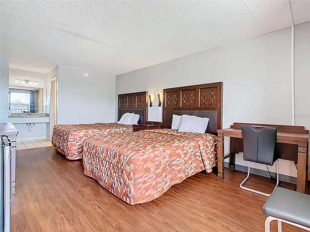 4121 W Vine Street Kissimmee FL 34741