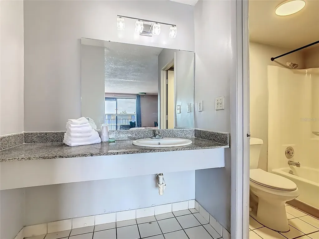4121 W Vine Street Kissimmee FL 34741
