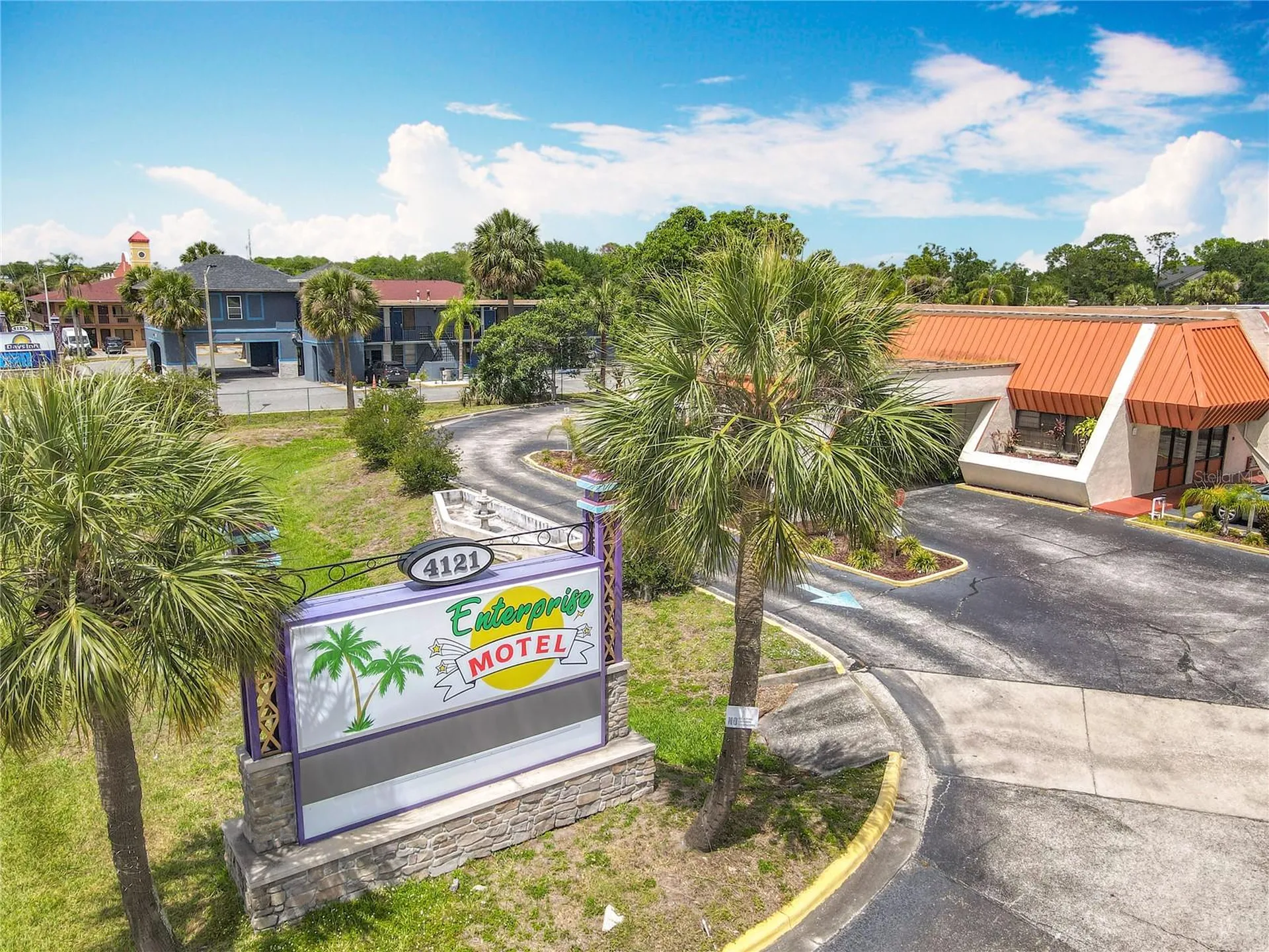 4121 W Vine Street Kissimmee FL 34741