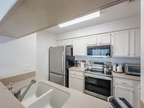 724 Kensington Lake Circle Brandon FL 33511