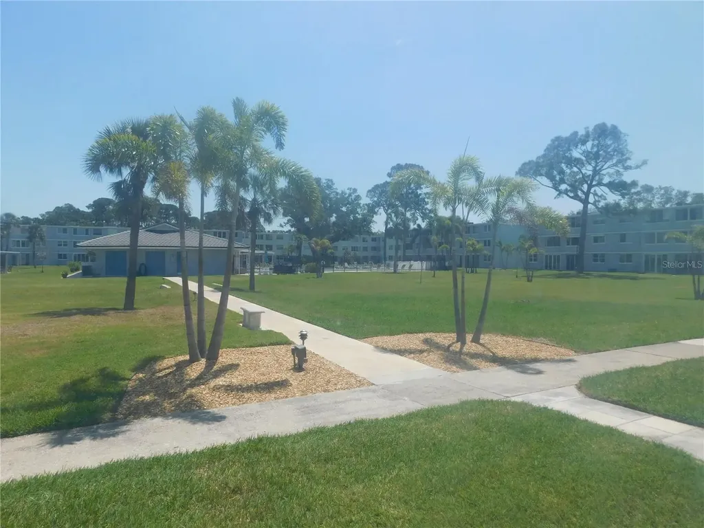 4715 Bay Street NE St Petersburg FL 33703