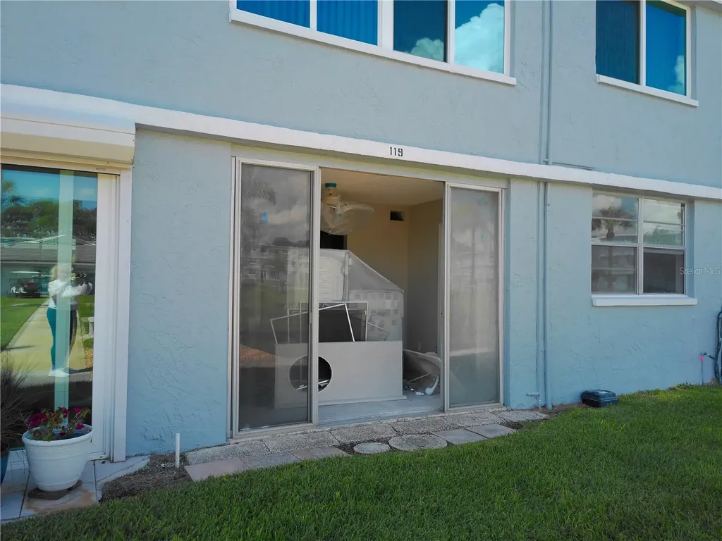 4715 Bay Street NE St Petersburg FL 33703