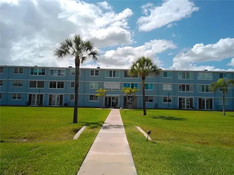 4715 Bay Street NE St Petersburg FL 33703