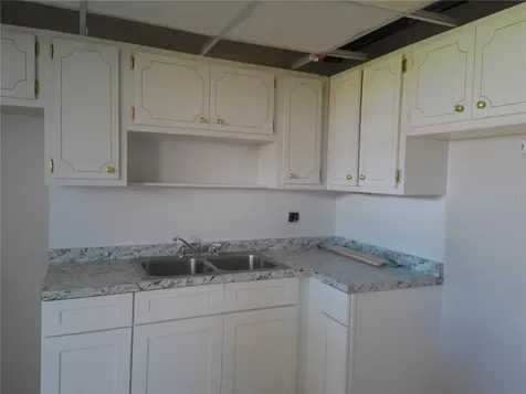 4715 Bay Street NE St Petersburg FL 33703