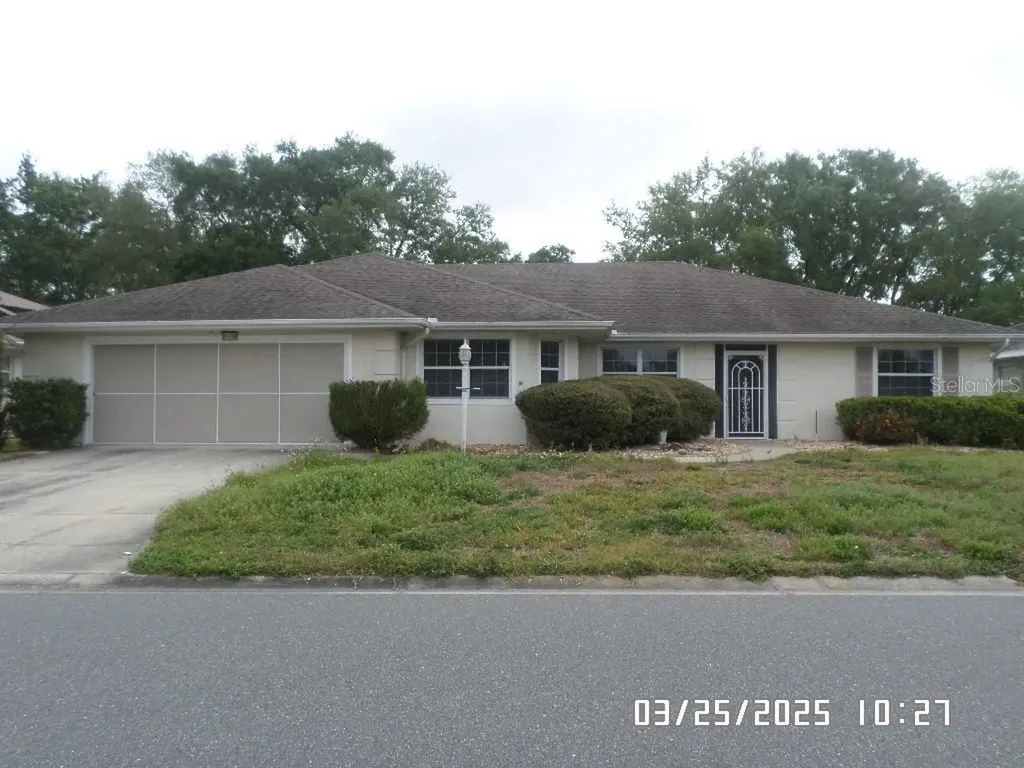 21708 Royal Street Georges Lane Leesburg FL 34748