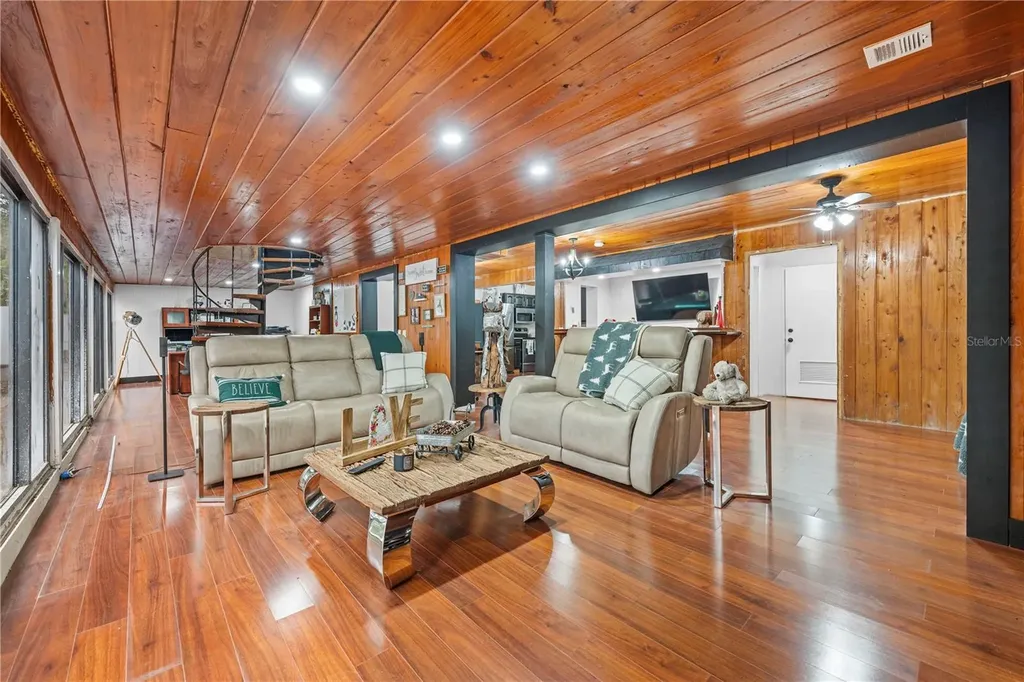 409 San Sebastian Prado Altamonte Springs FL 32714