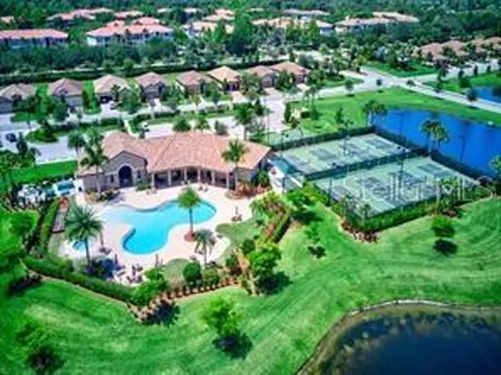 6524 Willowshire Way Bradenton FL 34212