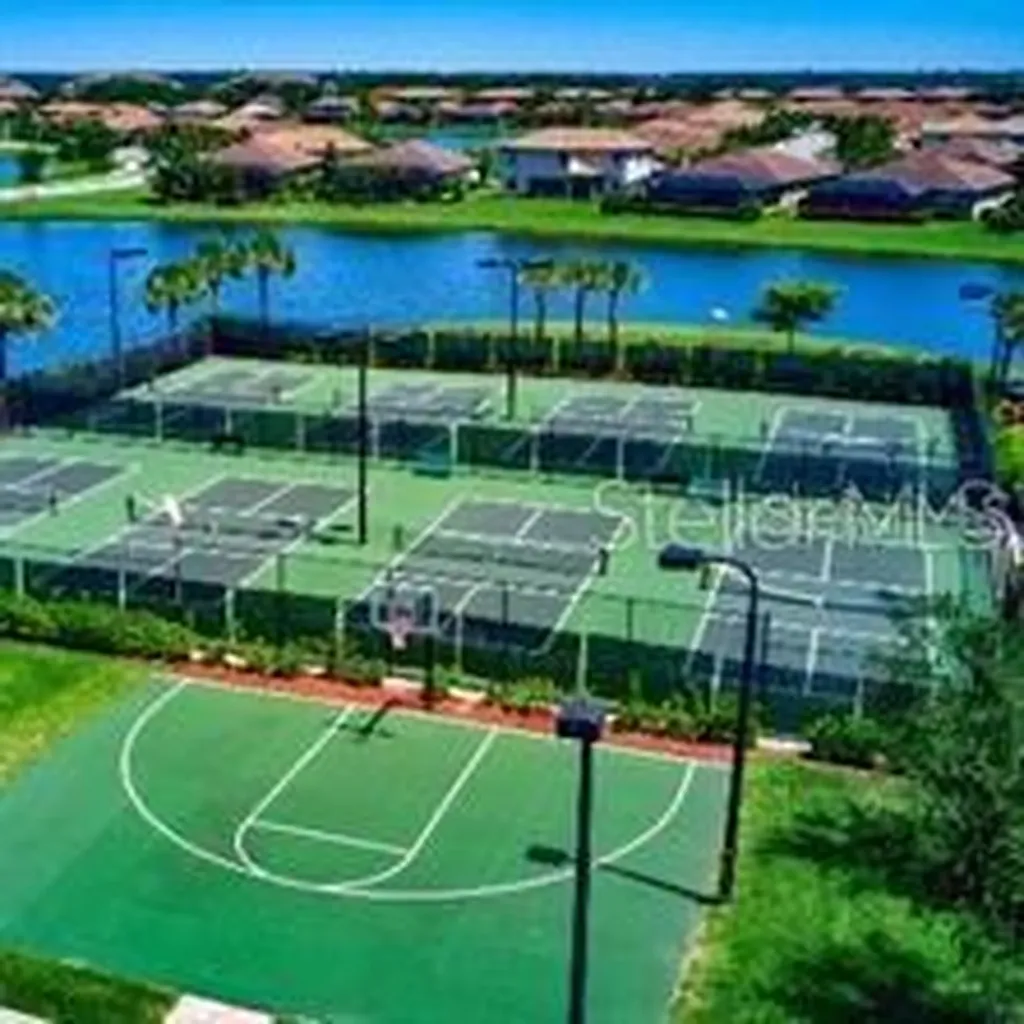 6524 Willowshire Way Bradenton FL 34212