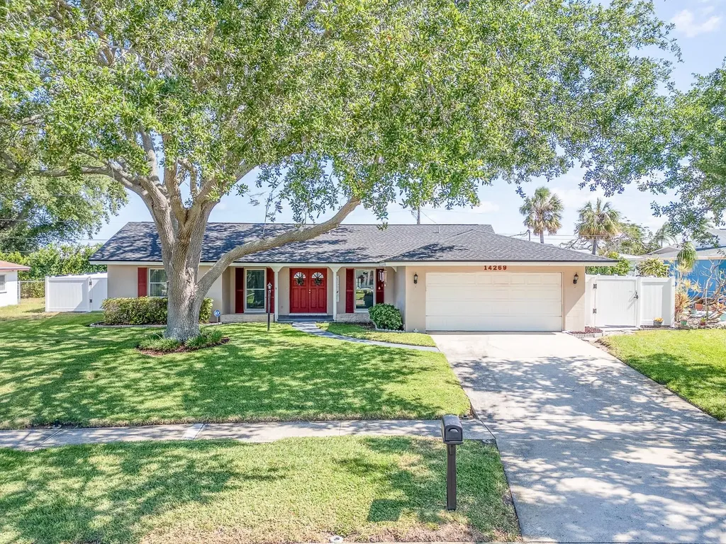 14269 Yacht Club Boulevard Seminole FL 33776