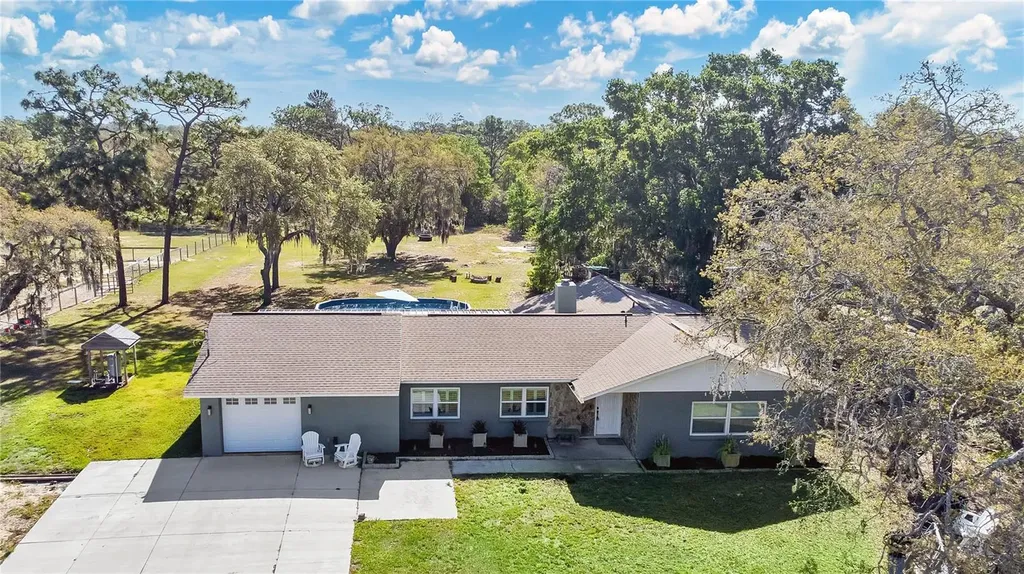 17630 Wendy Sue Avenue Hudson FL 34667