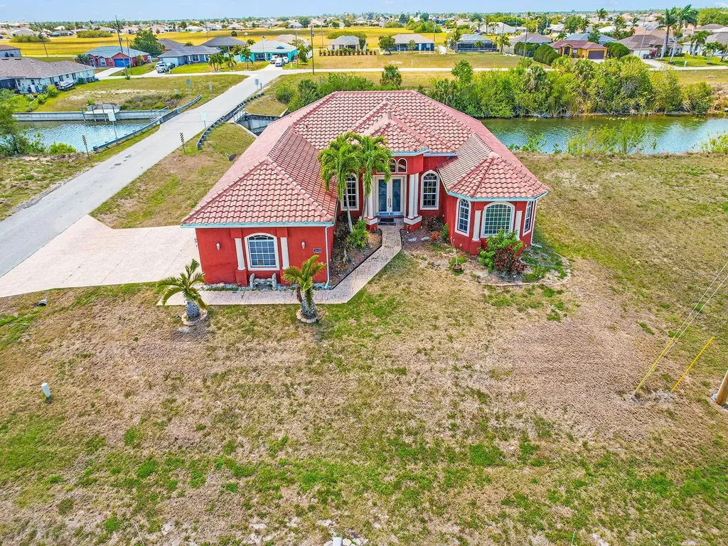 1112 NW 9th Avenue Cape Coral FL 33993