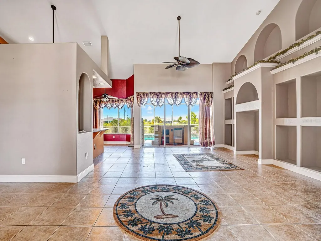 1112 NW 9th Avenue Cape Coral FL 33993