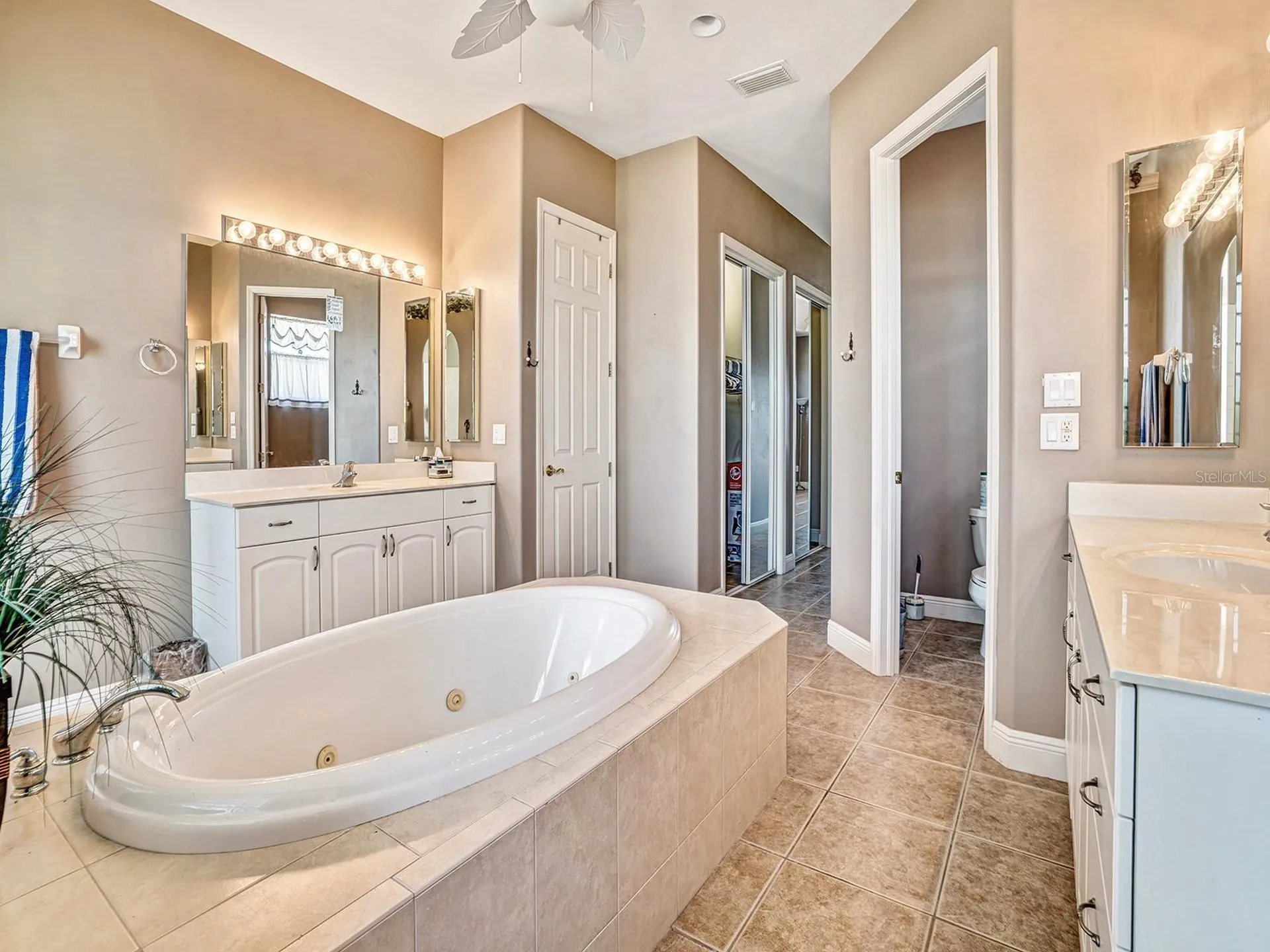 1112 NW 9th Avenue Cape Coral FL 33993