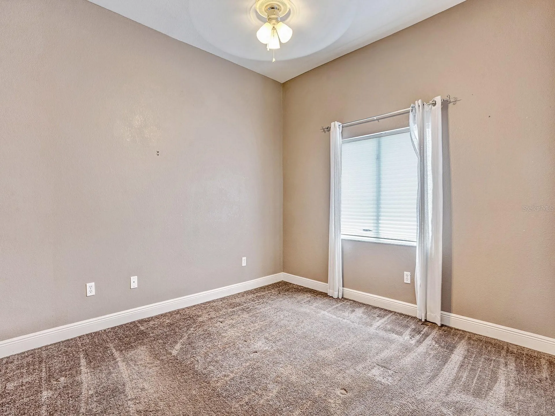 1112 NW 9th Avenue Cape Coral FL 33993