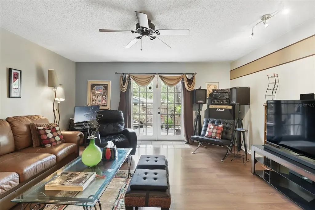 1005 Love Lane Apopka FL 32703