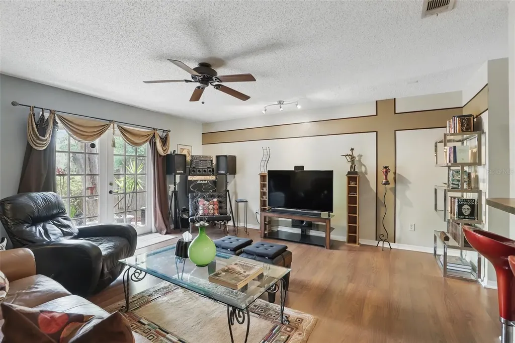 1005 Love Lane Apopka FL 32703