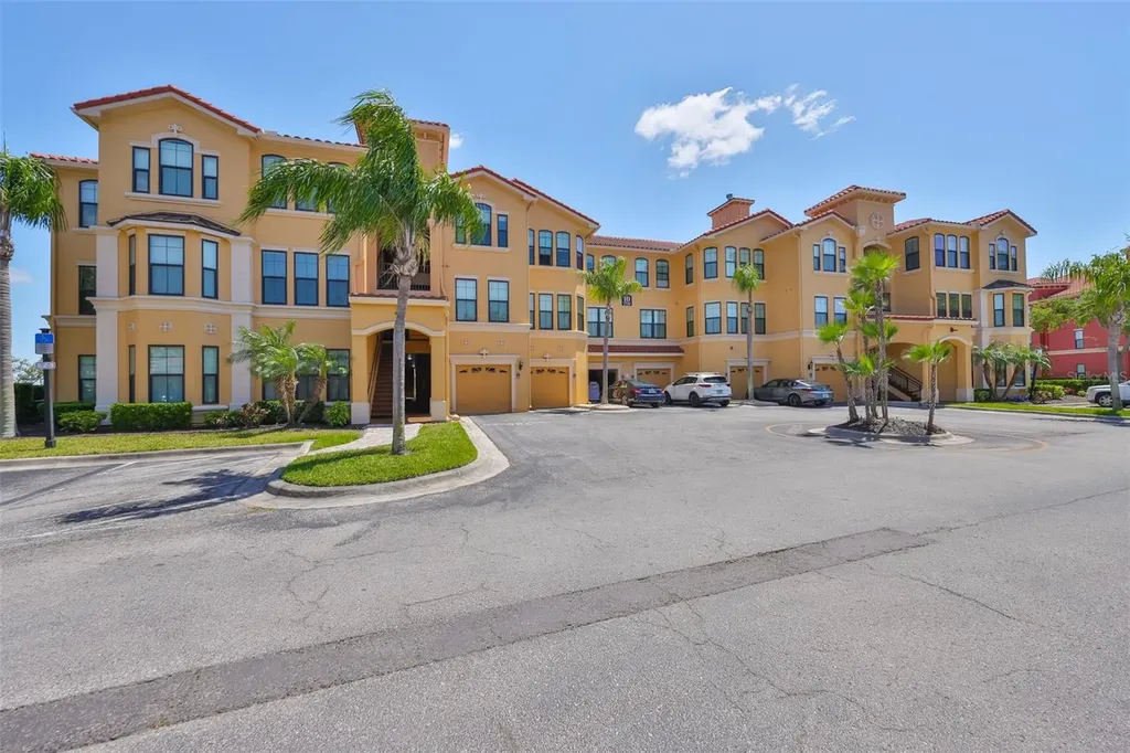 2739 Via Capri Clearwater FL 33764