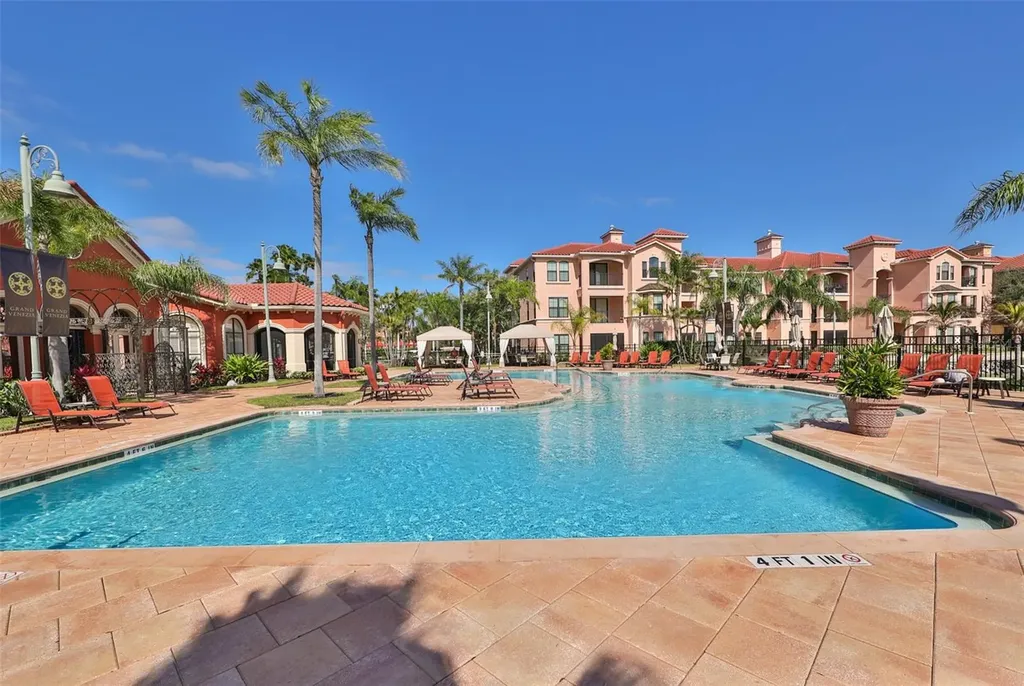 2739 Via Capri Clearwater FL 33764